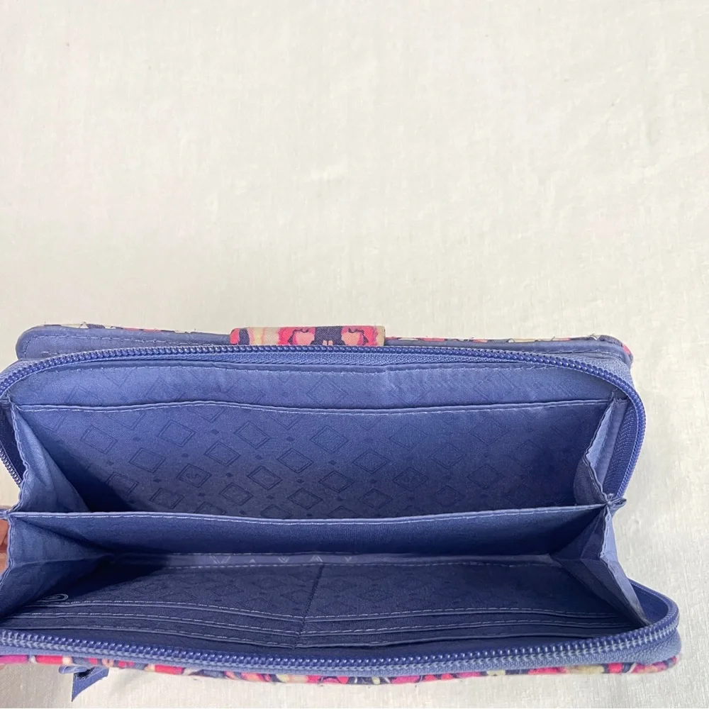 Vera Bradley Turn Lock RFID Full Size Wallet  Magenta Medallion print